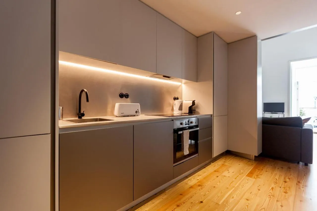Flh Intendente Industrial Mezzanine With Balcony Lisbon Apartment