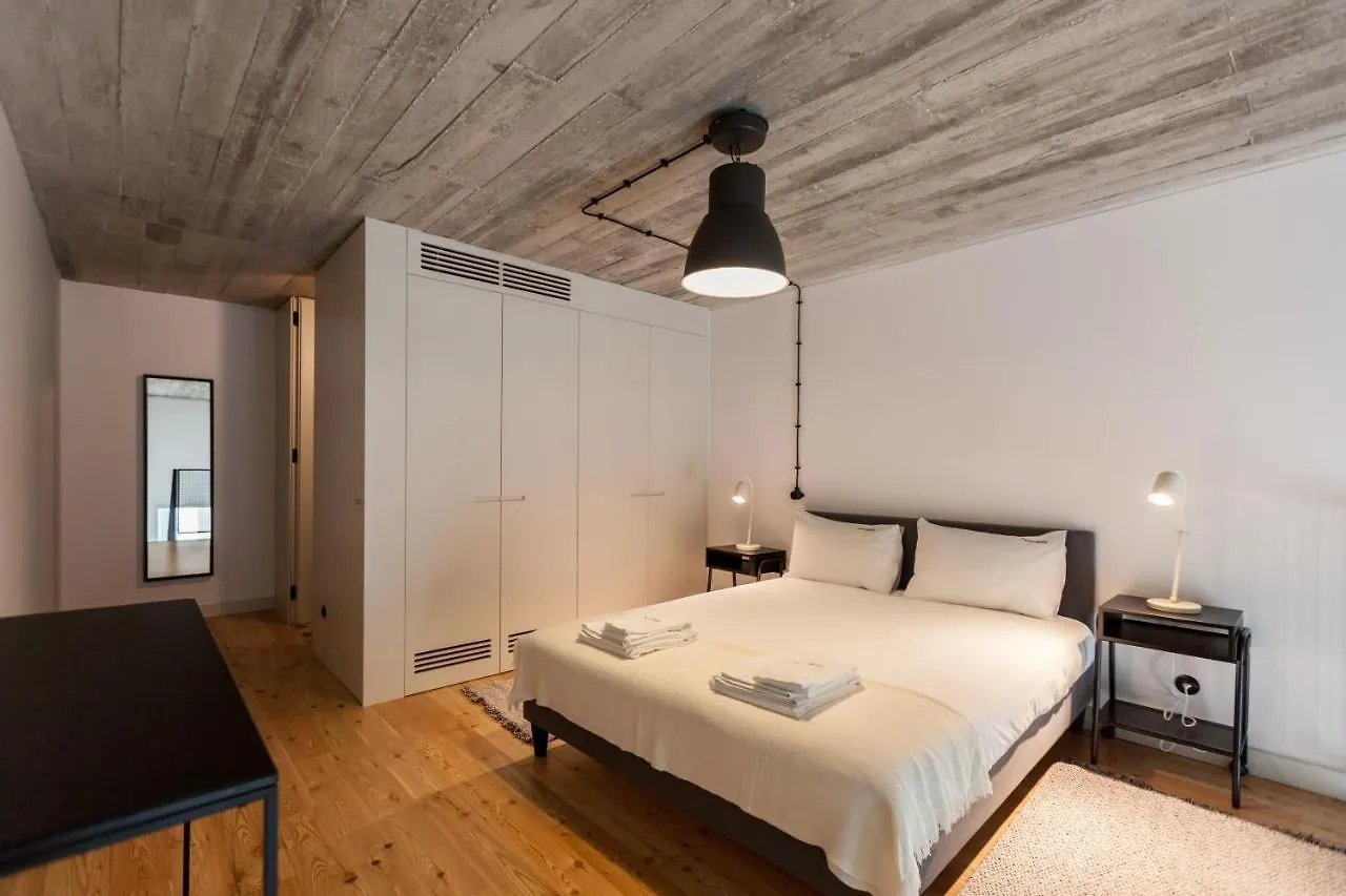 Flh Intendente Industrial Mezzanine With Balcony Lisbon 0*,